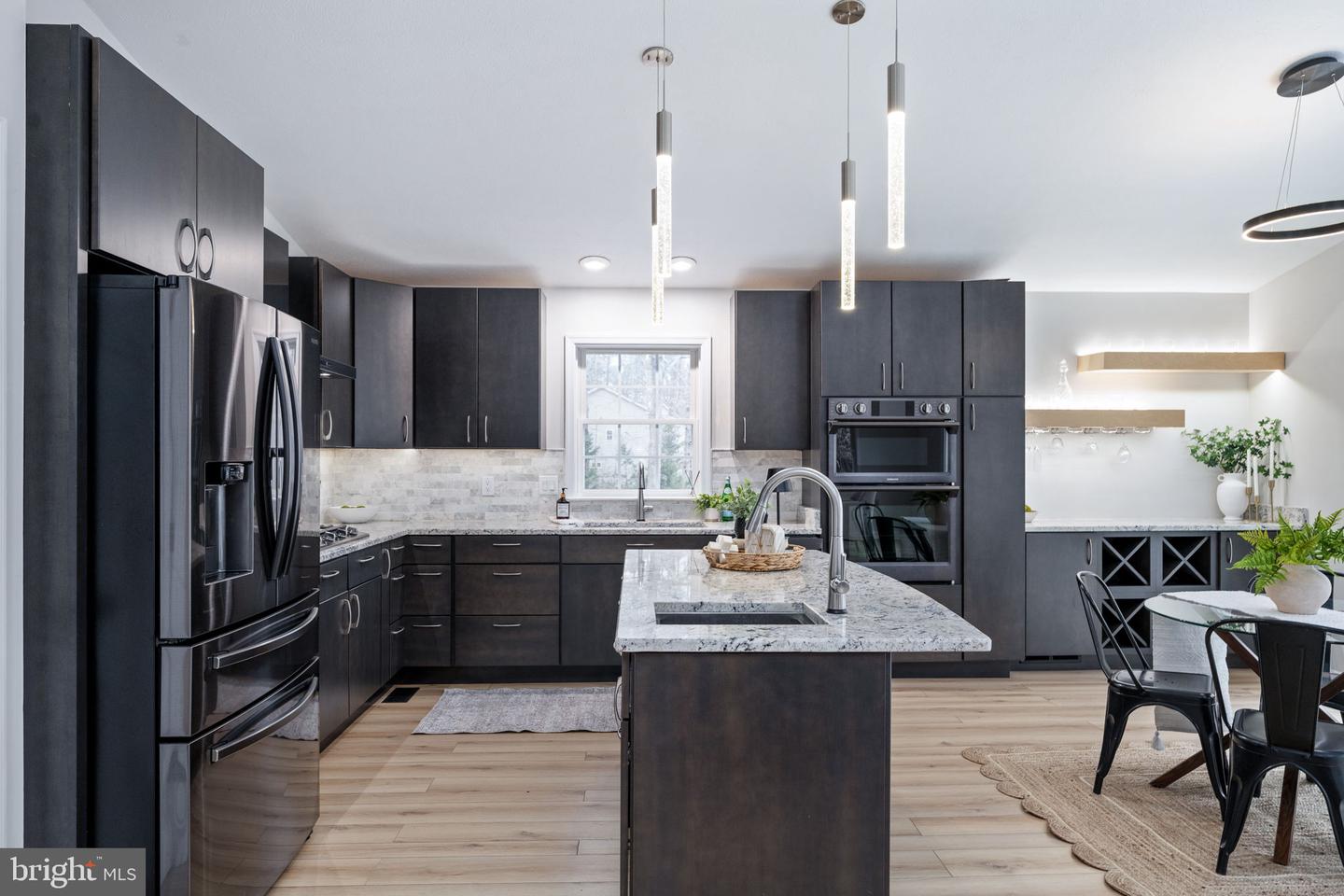 476 LAKE CAROLINE DR, RUTHER GLEN, Virginia 22546, 5 Bedrooms Bedrooms, 8 Rooms Rooms,4 BathroomsBathrooms,Residential,For sale,476 LAKE CAROLINE DR,VACV2009376 MLS # VACV2009376