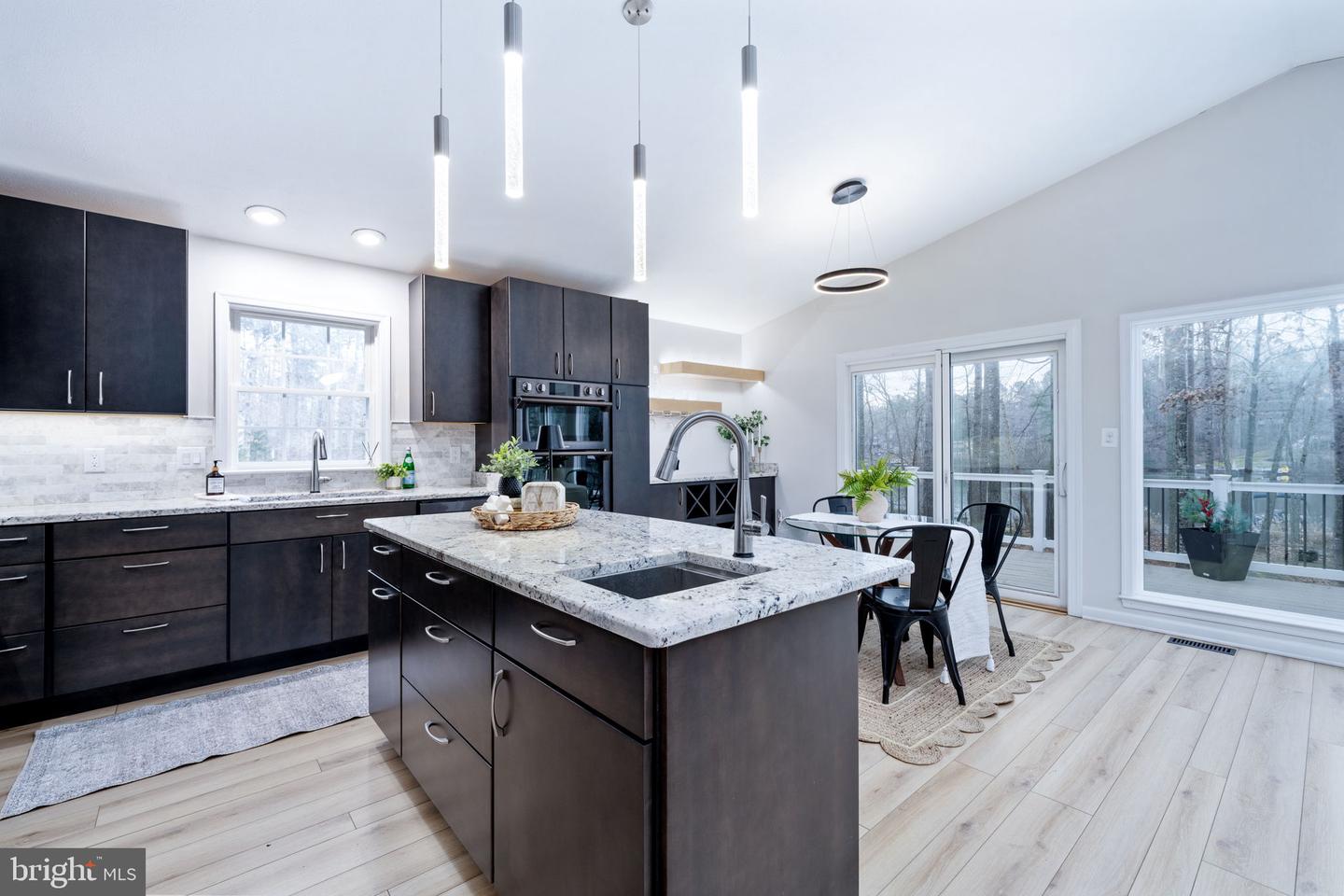 476 LAKE CAROLINE DR, RUTHER GLEN, Virginia 22546, 5 Bedrooms Bedrooms, 8 Rooms Rooms,4 BathroomsBathrooms,Residential,For sale,476 LAKE CAROLINE DR,VACV2009376 MLS # VACV2009376