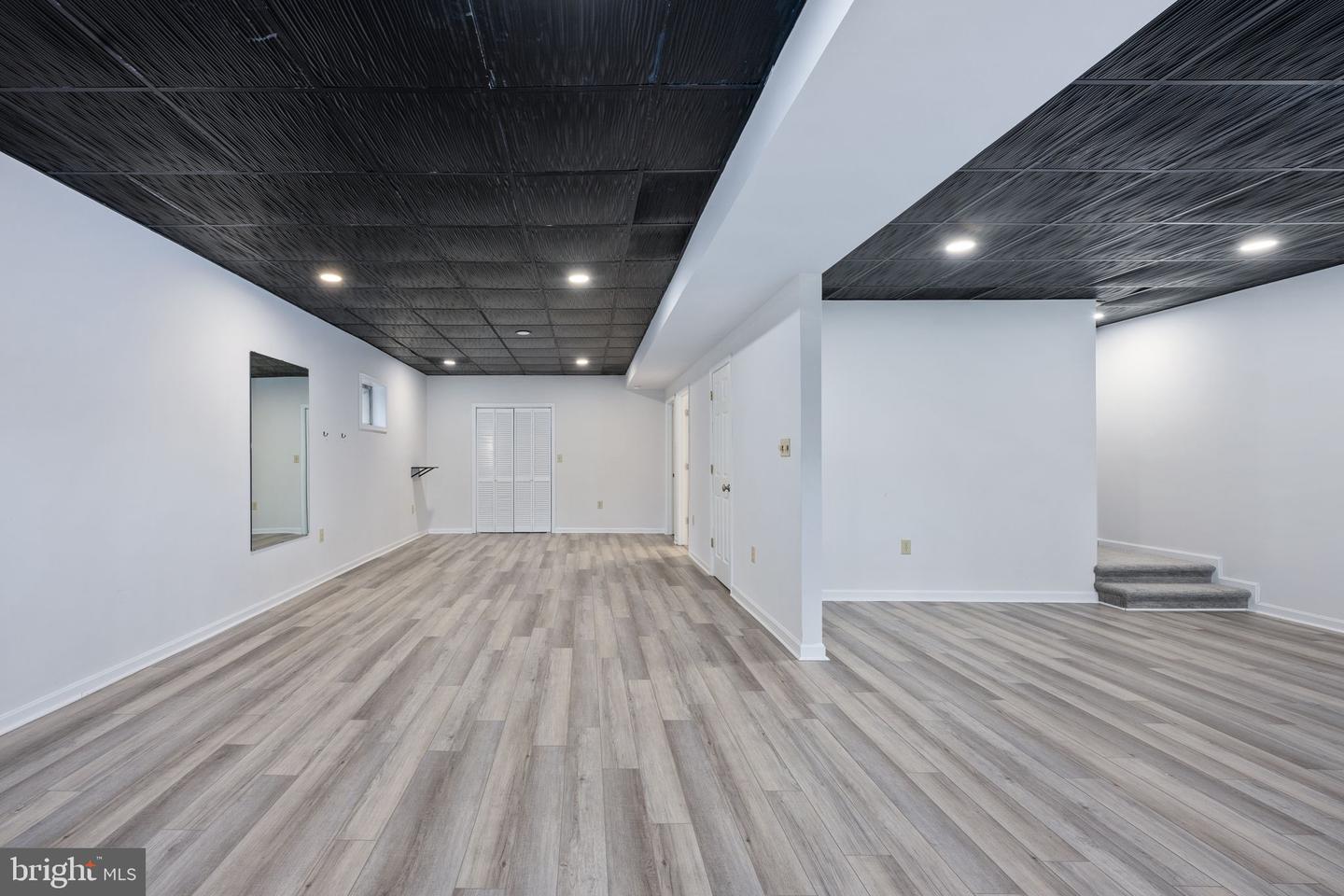 476 LAKE CAROLINE DR, RUTHER GLEN, Virginia 22546, 5 Bedrooms Bedrooms, 8 Rooms Rooms,4 BathroomsBathrooms,Residential,For sale,476 LAKE CAROLINE DR,VACV2009376 MLS # VACV2009376