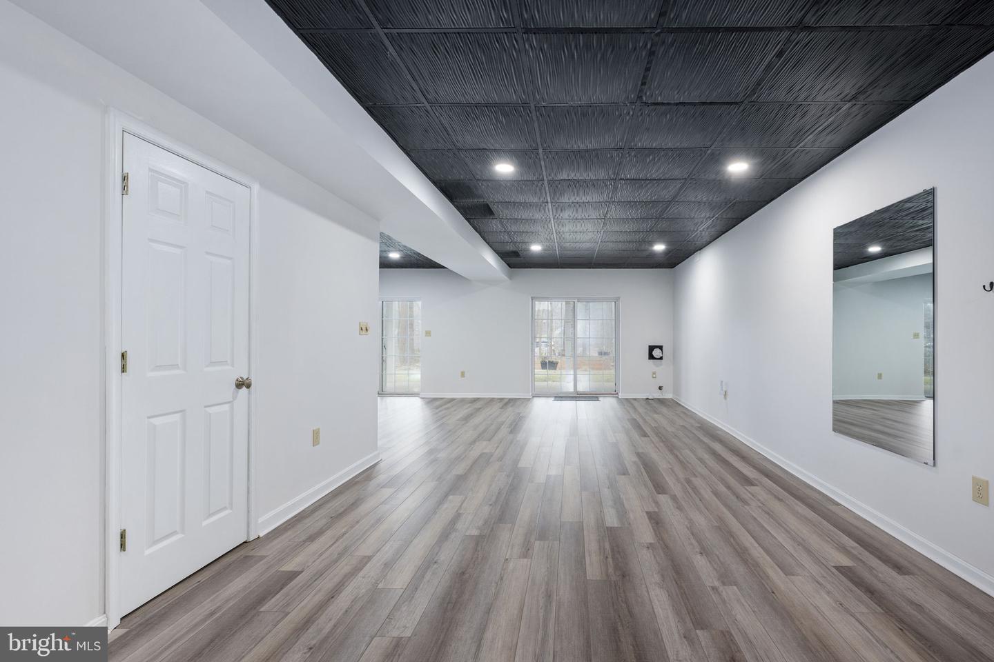 476 LAKE CAROLINE DR, RUTHER GLEN, Virginia 22546, 5 Bedrooms Bedrooms, 8 Rooms Rooms,4 BathroomsBathrooms,Residential,For sale,476 LAKE CAROLINE DR,VACV2009376 MLS # VACV2009376