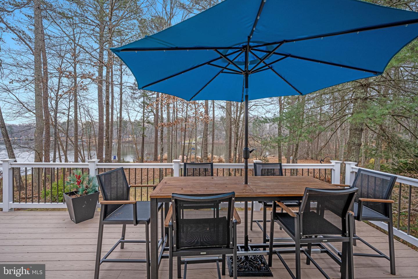 476 LAKE CAROLINE DR, RUTHER GLEN, Virginia 22546, 5 Bedrooms Bedrooms, 8 Rooms Rooms,4 BathroomsBathrooms,Residential,For sale,476 LAKE CAROLINE DR,VACV2009376 MLS # VACV2009376