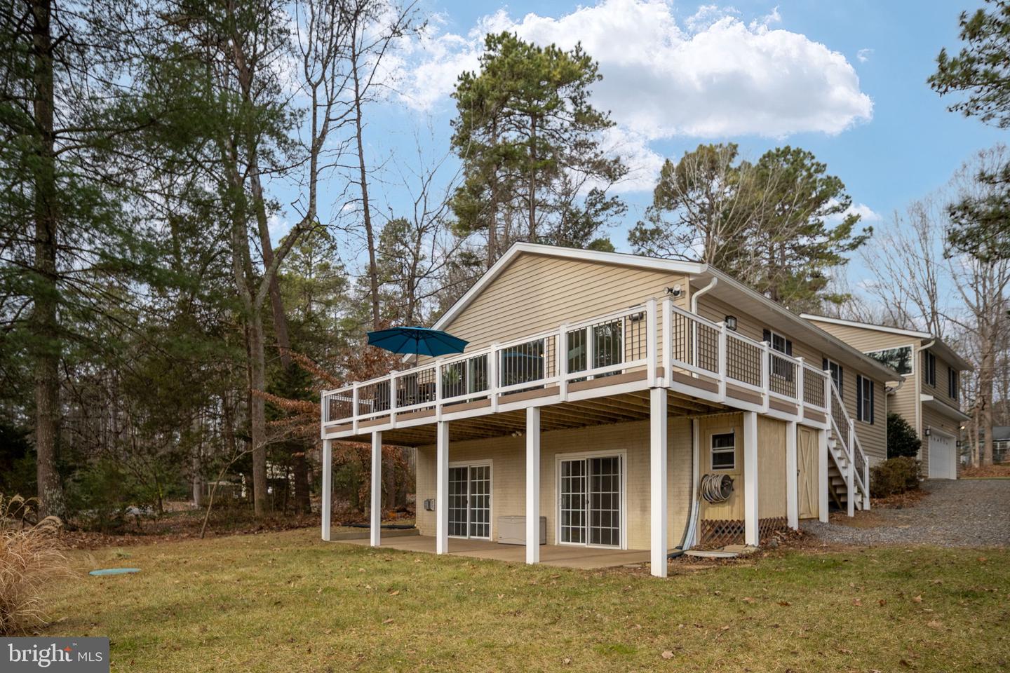 476 LAKE CAROLINE DR, RUTHER GLEN, Virginia 22546, 5 Bedrooms Bedrooms, 8 Rooms Rooms,4 BathroomsBathrooms,Residential,For sale,476 LAKE CAROLINE DR,VACV2009376 MLS # VACV2009376