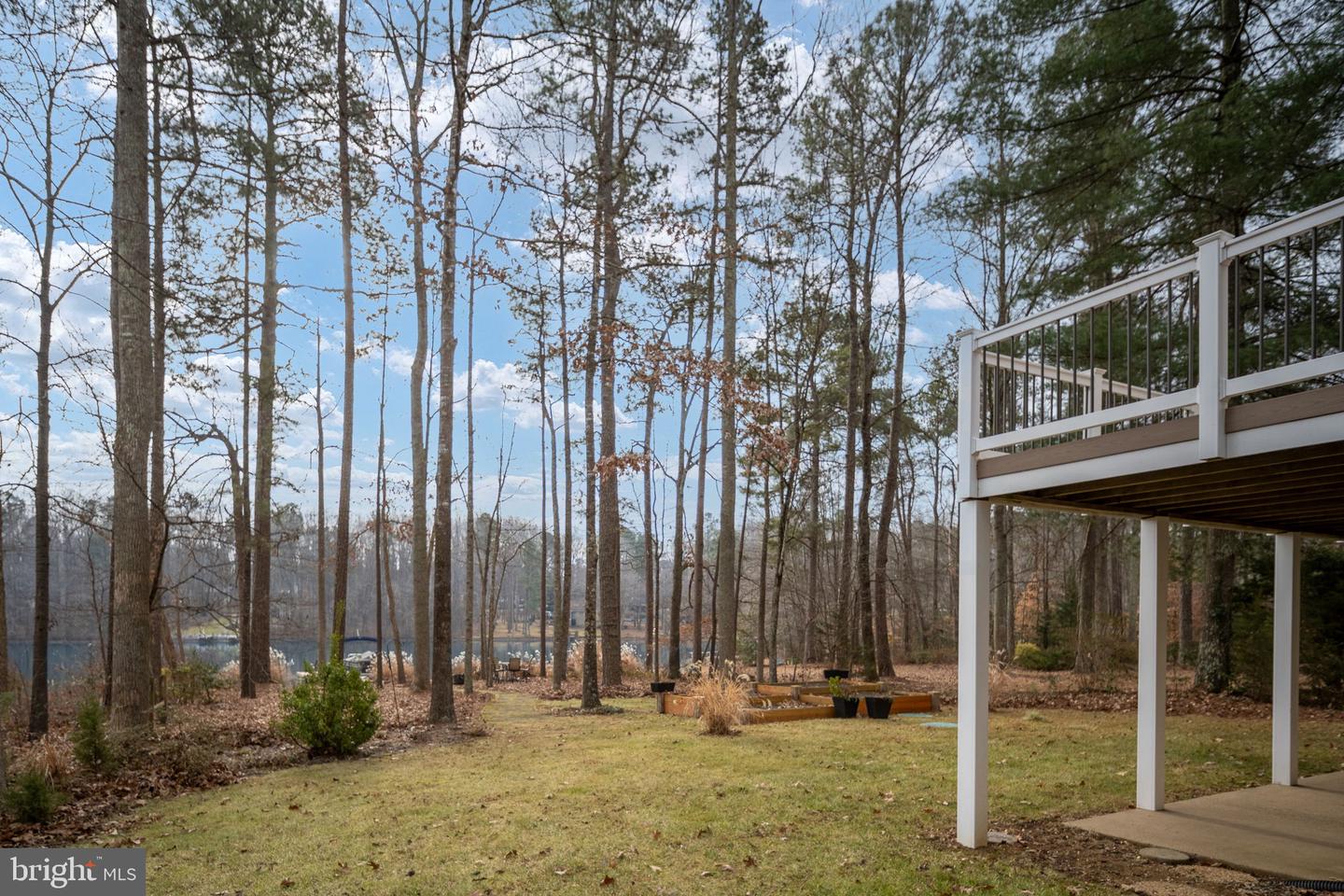 476 LAKE CAROLINE DR, RUTHER GLEN, Virginia 22546, 5 Bedrooms Bedrooms, 8 Rooms Rooms,4 BathroomsBathrooms,Residential,For sale,476 LAKE CAROLINE DR,VACV2009376 MLS # VACV2009376