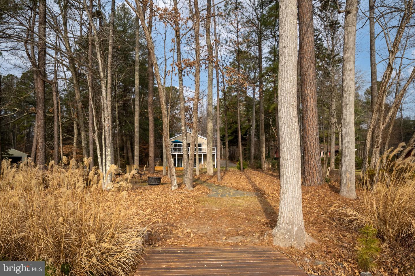 476 LAKE CAROLINE DR, RUTHER GLEN, Virginia 22546, 5 Bedrooms Bedrooms, 8 Rooms Rooms,4 BathroomsBathrooms,Residential,For sale,476 LAKE CAROLINE DR,VACV2009376 MLS # VACV2009376