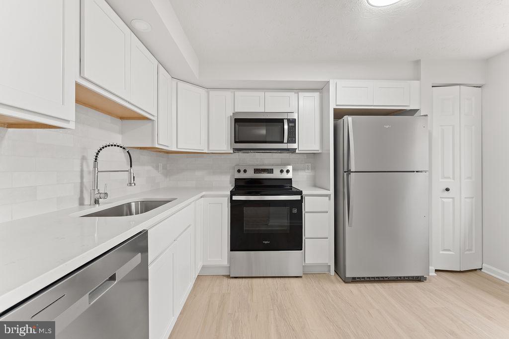 14743 WINDING LOOP, WOODBRIDGE, Virginia 22191, 3 Bedrooms Bedrooms, ,3 BathroomsBathrooms,Residential,For sale,14743 WINDING LOOP,VAPW2110158 MLS # VAPW2110158