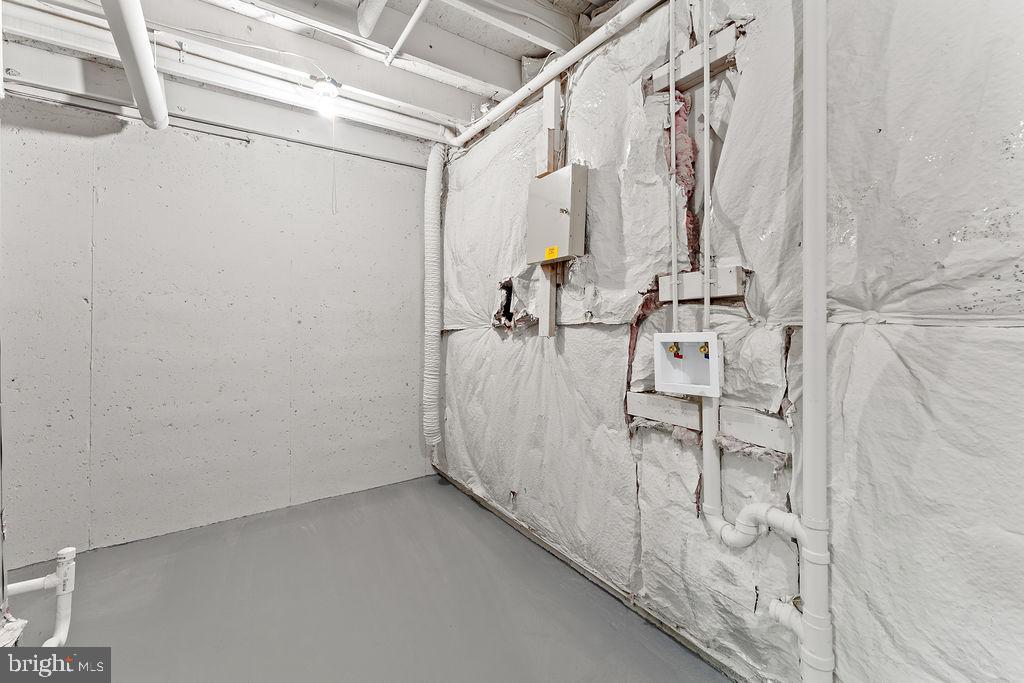 14743 WINDING LOOP, WOODBRIDGE, Virginia 22191, 3 Bedrooms Bedrooms, ,3 BathroomsBathrooms,Residential,For sale,14743 WINDING LOOP,VAPW2110158 MLS # VAPW2110158