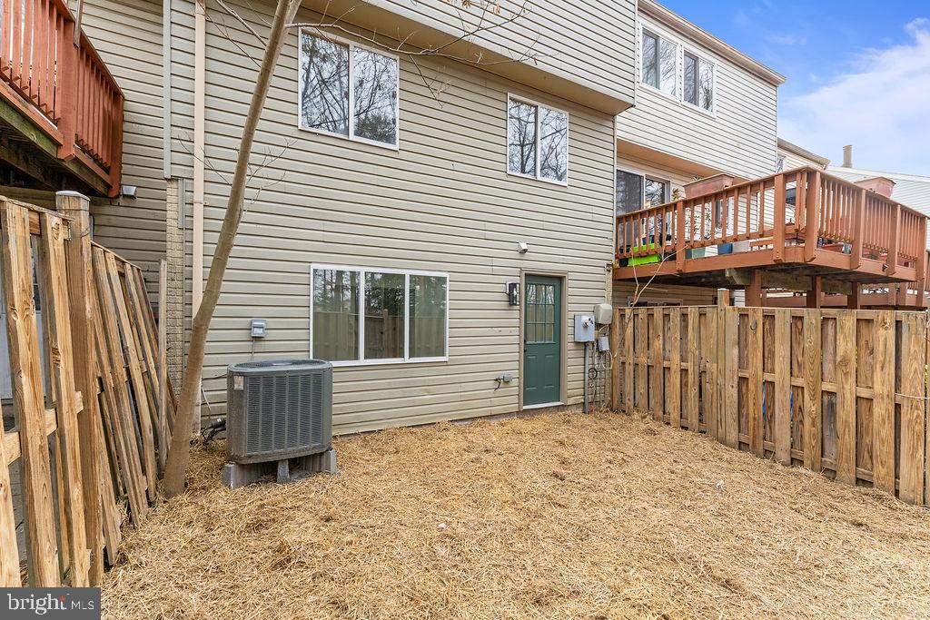 14743 WINDING LOOP, WOODBRIDGE, Virginia 22191, 3 Bedrooms Bedrooms, ,3 BathroomsBathrooms,Residential,For sale,14743 WINDING LOOP,VAPW2110158 MLS # VAPW2110158