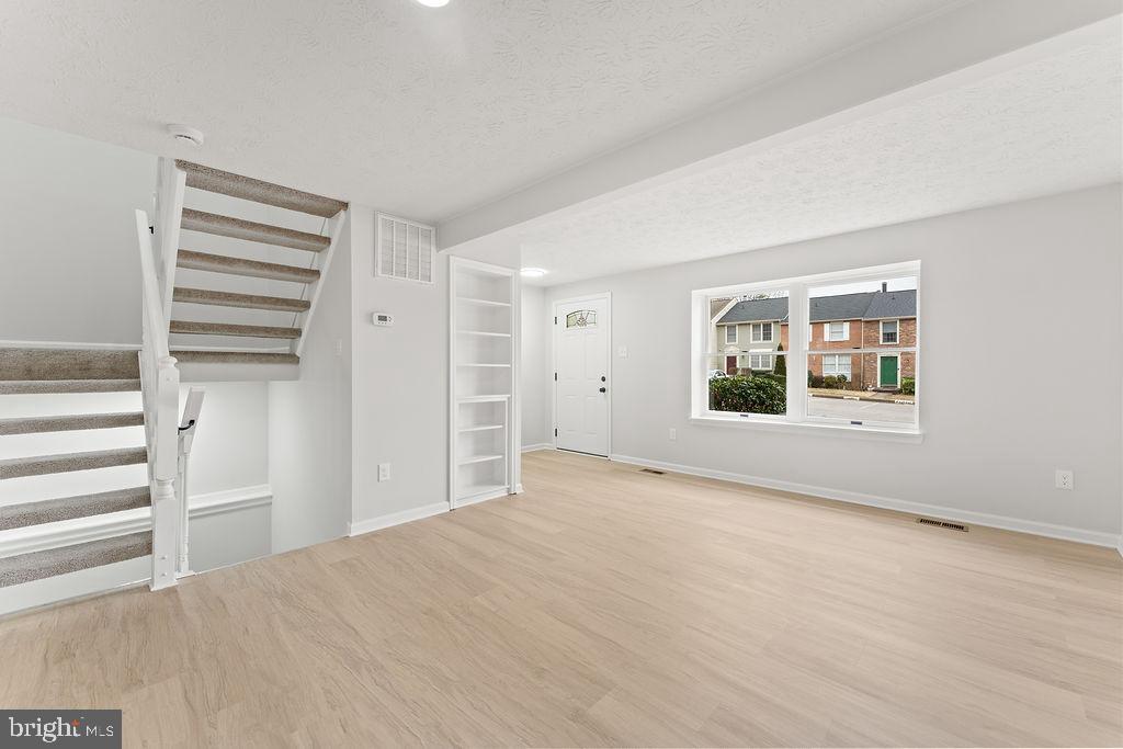 14743 WINDING LOOP, WOODBRIDGE, Virginia 22191, 3 Bedrooms Bedrooms, ,3 BathroomsBathrooms,Residential,For sale,14743 WINDING LOOP,VAPW2110158 MLS # VAPW2110158