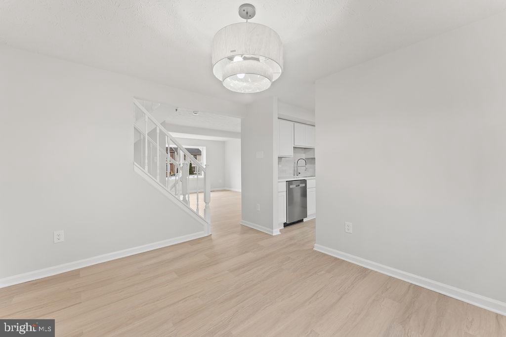 14743 WINDING LOOP, WOODBRIDGE, Virginia 22191, 3 Bedrooms Bedrooms, ,3 BathroomsBathrooms,Residential,For sale,14743 WINDING LOOP,VAPW2110158 MLS # VAPW2110158