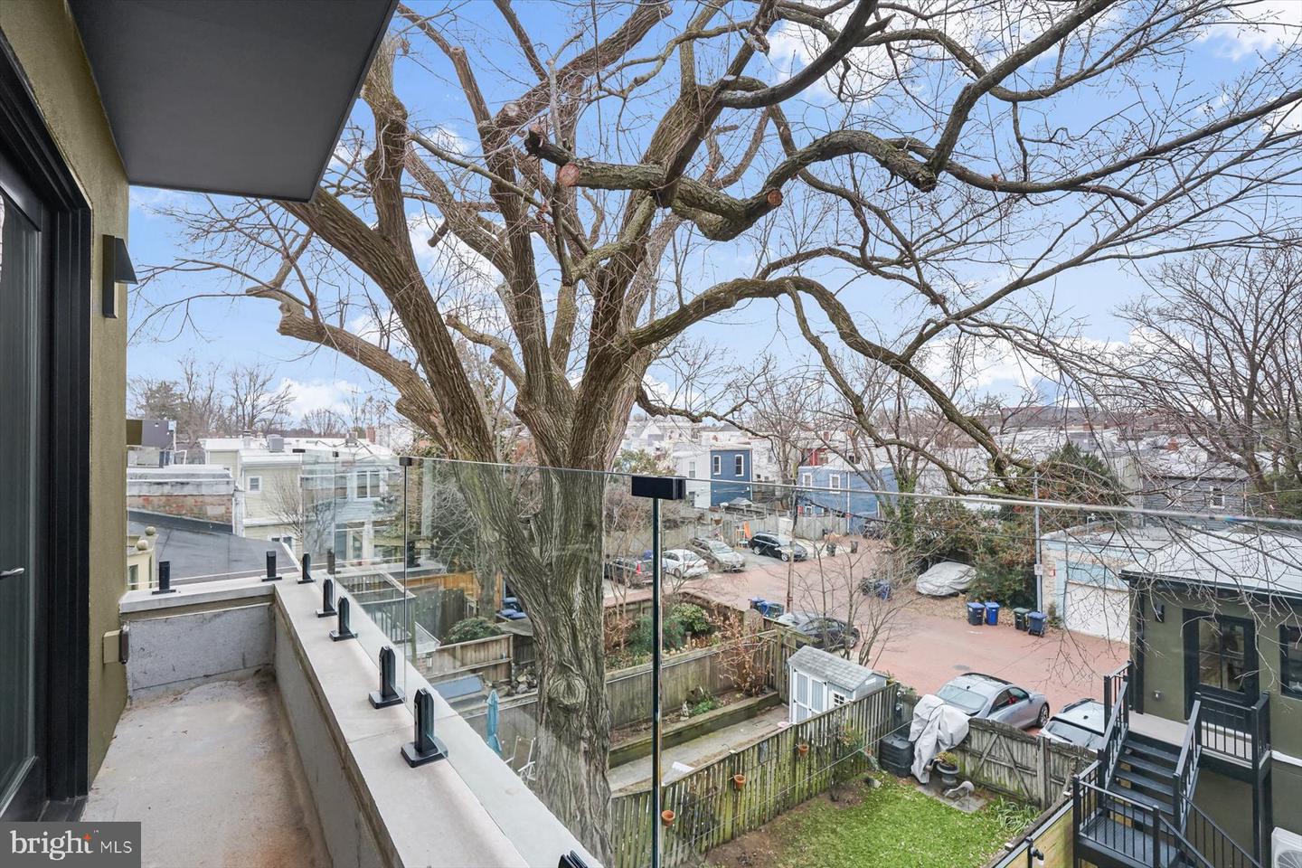 235 12TH ST SE, WASHINGTON, District Of Columbia 20003, 4 Bedrooms Bedrooms, ,3 BathroomsBathrooms,Residential,For sale,235 12TH ST SE,DCDC2240380 MLS # DCDC2240380