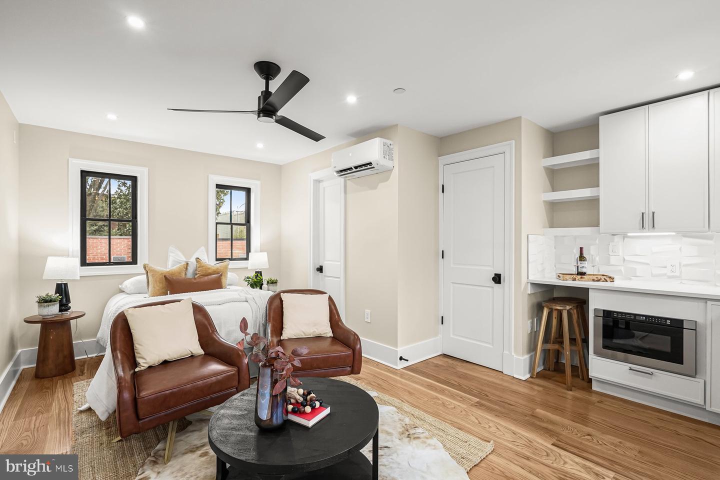 235 12TH ST SE, WASHINGTON, District Of Columbia 20003, 4 Bedrooms Bedrooms, ,3 BathroomsBathrooms,Residential,For sale,235 12TH ST SE,DCDC2240380 MLS # DCDC2240380