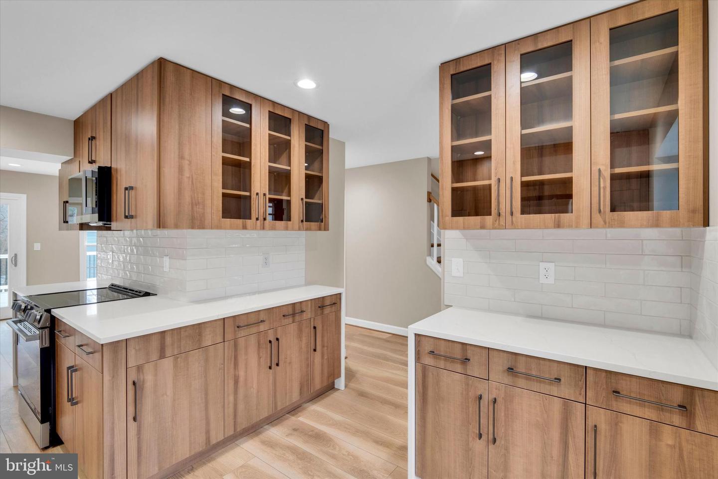 10135 SASSAFRAS WOODS CT, BURKE, Virginia 22015, 3 Bedrooms Bedrooms, ,3 BathroomsBathrooms,Residential,For sale,10135 SASSAFRAS WOODS CT,VAFX2284786 MLS # VAFX2284786