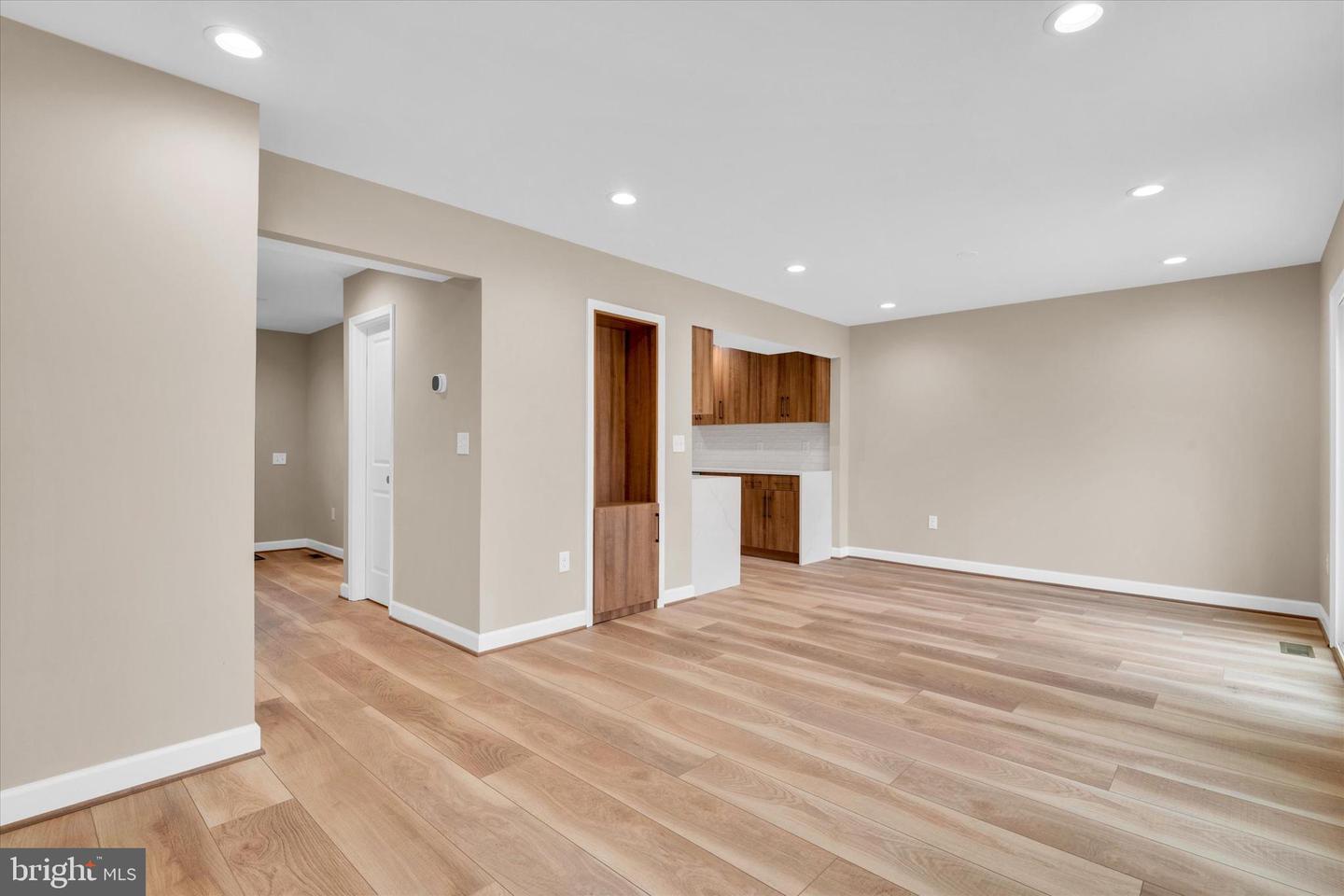 10135 SASSAFRAS WOODS CT, BURKE, Virginia 22015, 3 Bedrooms Bedrooms, ,3 BathroomsBathrooms,Residential,For sale,10135 SASSAFRAS WOODS CT,VAFX2284786 MLS # VAFX2284786