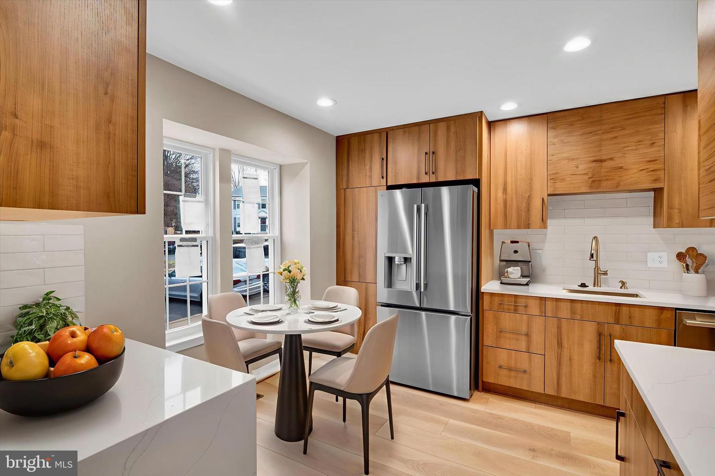 10135 SASSAFRAS WOODS CT, BURKE, Virginia 22015, 3 Bedrooms Bedrooms, ,3 BathroomsBathrooms,Residential,For sale,10135 SASSAFRAS WOODS CT,VAFX2284786 MLS # VAFX2284786