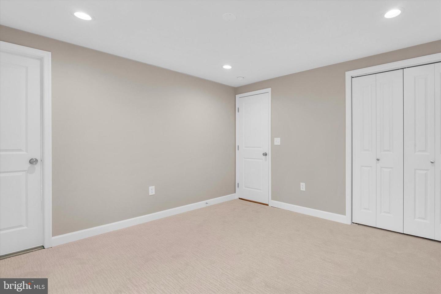 10135 SASSAFRAS WOODS CT, BURKE, Virginia 22015, 3 Bedrooms Bedrooms, ,3 BathroomsBathrooms,Residential,For sale,10135 SASSAFRAS WOODS CT,VAFX2284786 MLS # VAFX2284786