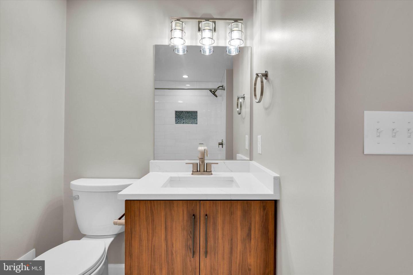 10135 SASSAFRAS WOODS CT, BURKE, Virginia 22015, 3 Bedrooms Bedrooms, ,3 BathroomsBathrooms,Residential,For sale,10135 SASSAFRAS WOODS CT,VAFX2284786 MLS # VAFX2284786