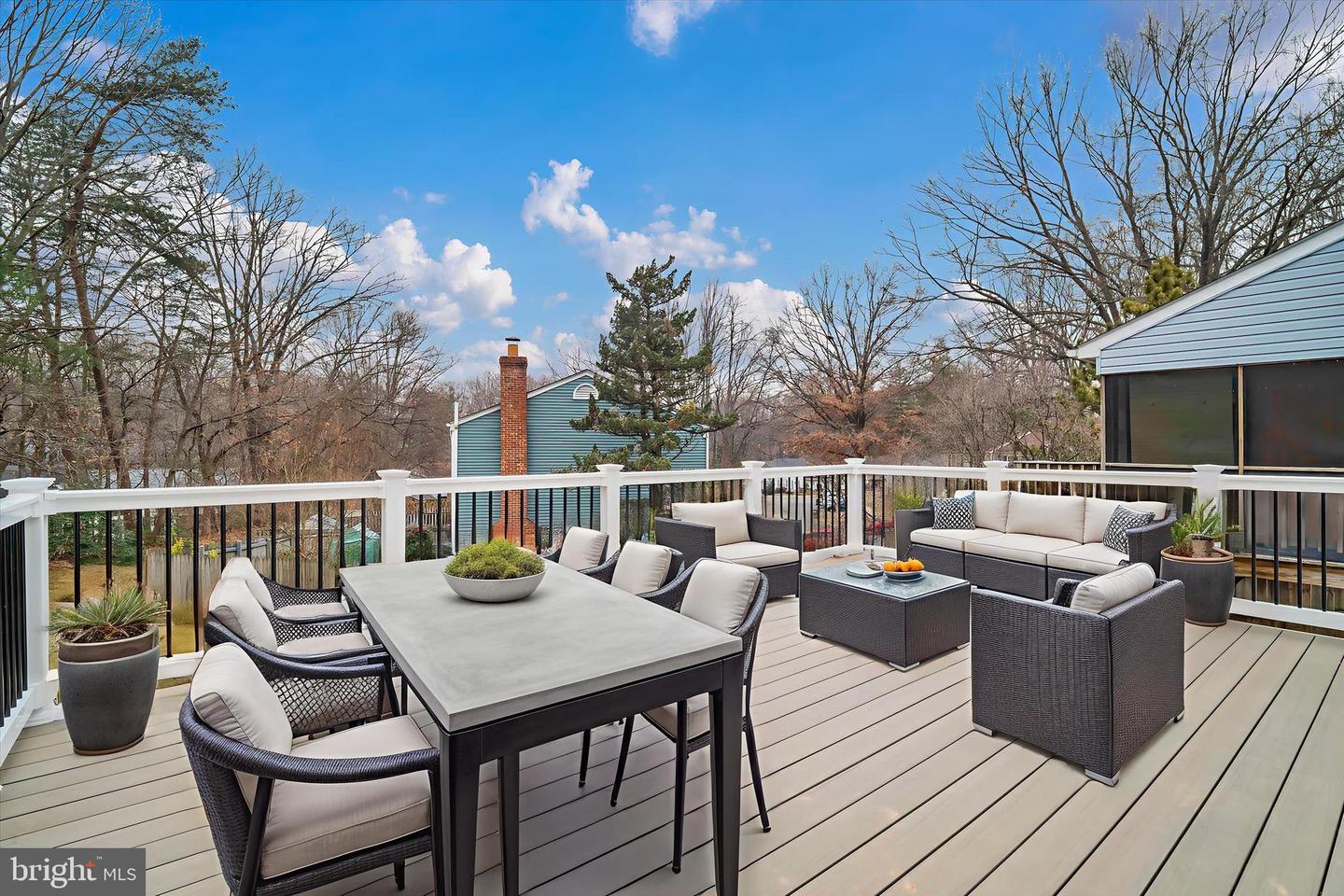 10135 SASSAFRAS WOODS CT, BURKE, Virginia 22015, 3 Bedrooms Bedrooms, ,3 BathroomsBathrooms,Residential,For sale,10135 SASSAFRAS WOODS CT,VAFX2284786 MLS # VAFX2284786