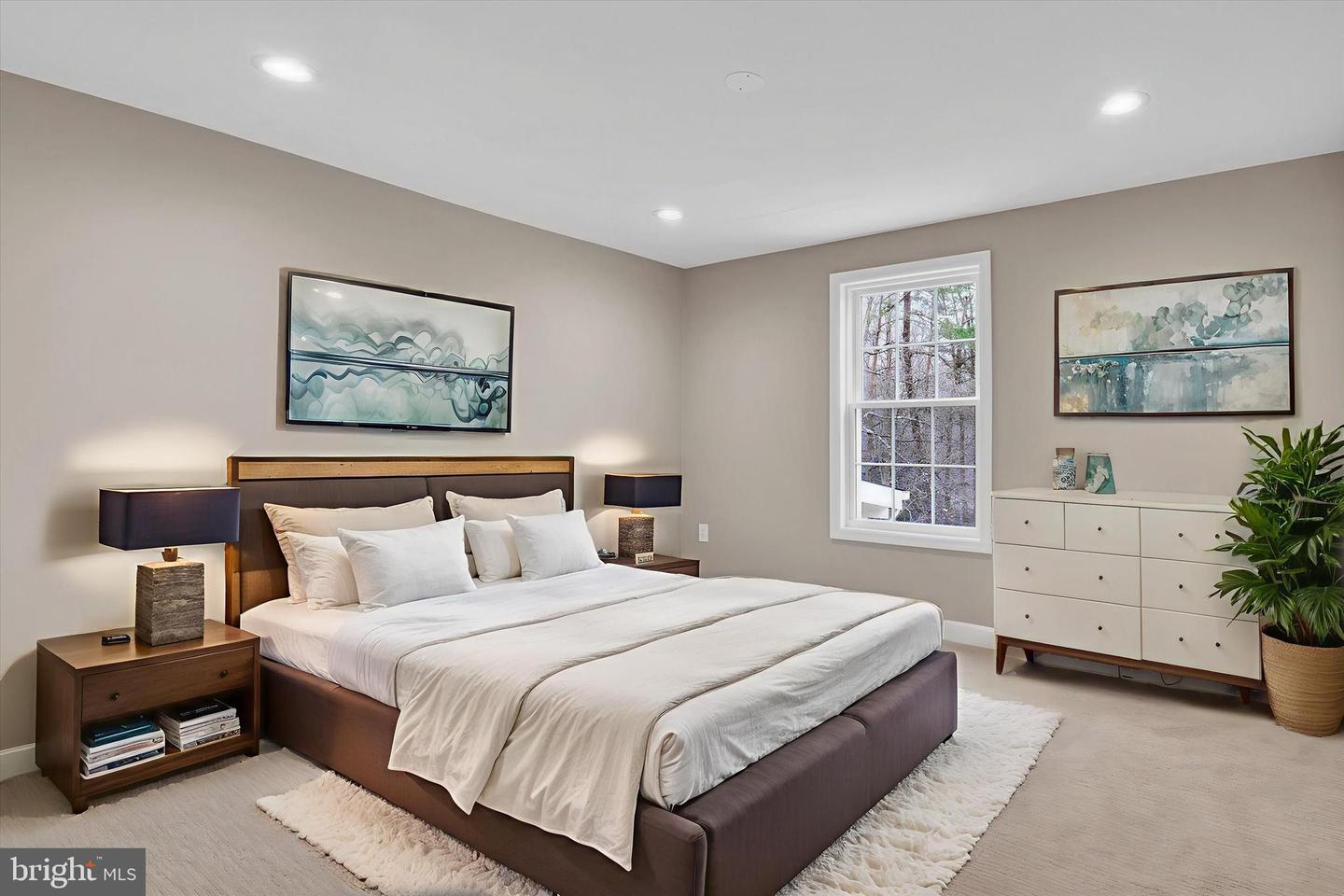 10135 SASSAFRAS WOODS CT, BURKE, Virginia 22015, 3 Bedrooms Bedrooms, ,3 BathroomsBathrooms,Residential,For sale,10135 SASSAFRAS WOODS CT,VAFX2284786 MLS # VAFX2284786