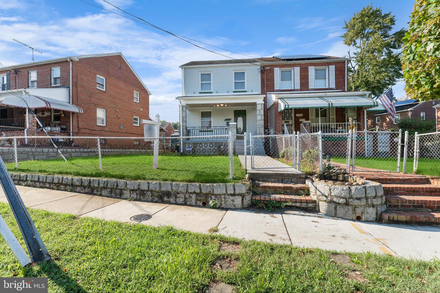 1811 T PL SE, WASHINGTON, District Of Columbia 20020, 3 Bedrooms Bedrooms, ,2 BathroomsBathrooms,Residential,For sale,1811 T PL SE,DCDC2240476 MLS # DCDC2240476 1811 T PL SE, WASHINGTON, District Of Columbia 20020, 3 Bedrooms Bedrooms, ,2 BathroomsBathrooms,Residential,For sale,1811 T PL SE,DCDC2240476 MLS # DCDC2240476