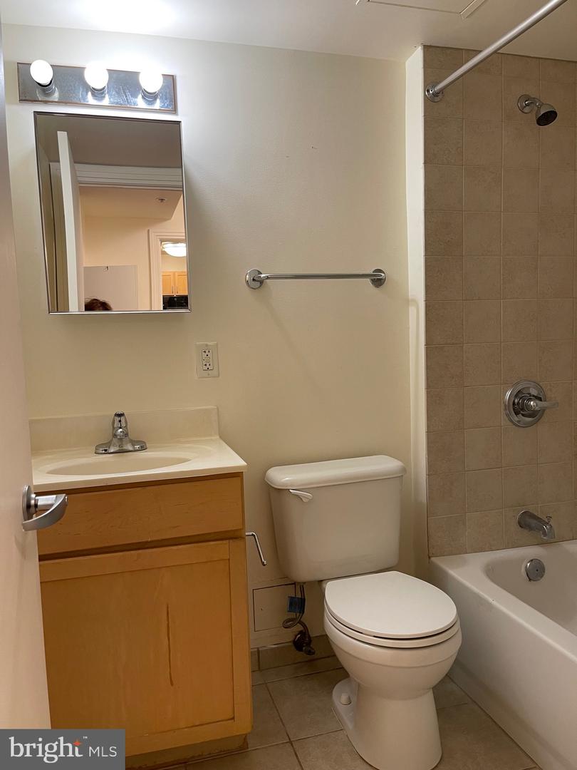 800 4TH ST SW #N103, WASHINGTON, District Of Columbia 20024, ,1 BathroomBathrooms,Residential,For sale,800 4TH ST SW #N103,DCDC2240478 MLS # DCDC2240478 800 4TH ST SW #N103, WASHINGTON, District Of Columbia 20024, ,1 BathroomBathrooms,Residential,For sale,800 4TH ST SW #N103,DCDC2240478 MLS # DCDC2240478