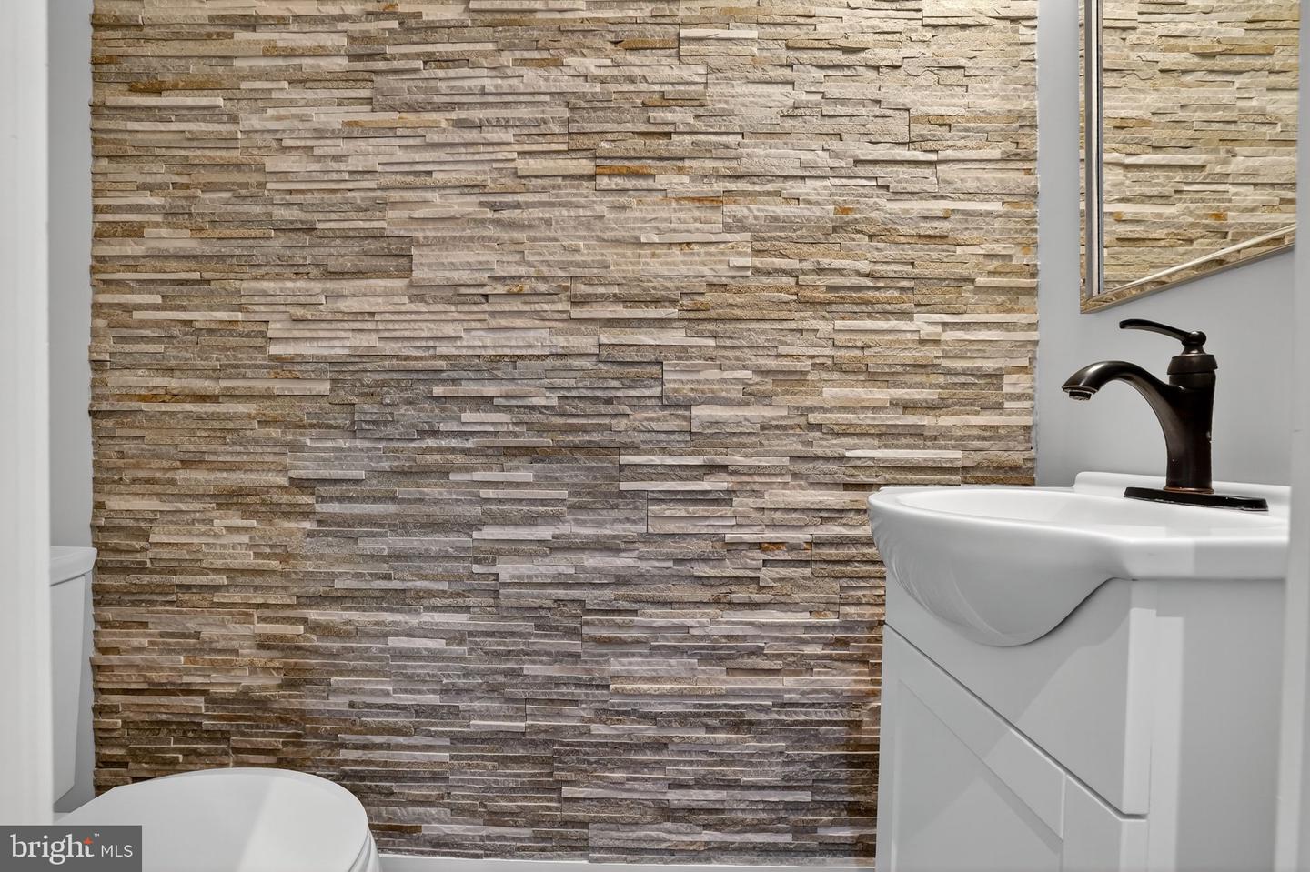 1959 H ST NE, WASHINGTON, District Of Columbia 20002, 3 Bedrooms Bedrooms, ,2 BathroomsBathrooms,Residential,For sale,1959 H ST NE,DCDC2240482 MLS # DCDC2240482 1959 H ST NE, WASHINGTON, District Of Columbia 20002, 3 Bedrooms Bedrooms, ,2 BathroomsBathrooms,Residential,For sale,1959 H ST NE,DCDC2240482 MLS # DCDC2240482