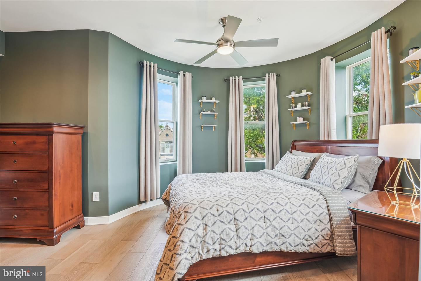 3240 HIATT PL NW #4, WASHINGTON, District Of Columbia 20010, 2 Bedrooms Bedrooms, ,2 BathroomsBathrooms,Residential,For sale,3240 HIATT PL NW #4,DCDC2240484 MLS # DCDC2240484