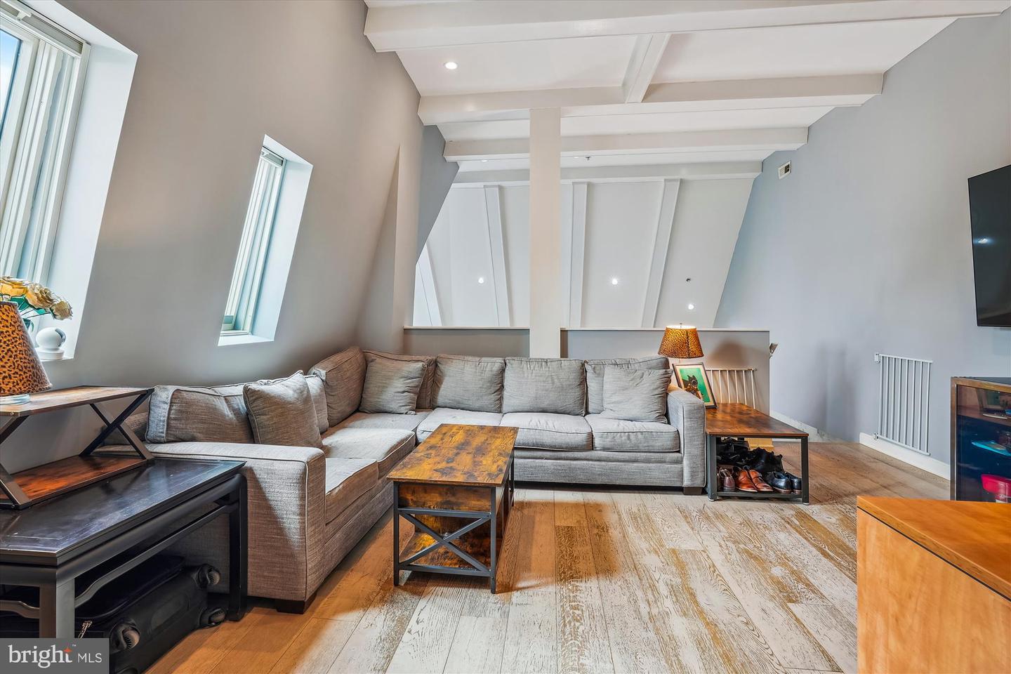 3240 HIATT PL NW #4, WASHINGTON, District Of Columbia 20010, 2 Bedrooms Bedrooms, ,2 BathroomsBathrooms,Residential,For sale,3240 HIATT PL NW #4,DCDC2240484 MLS # DCDC2240484