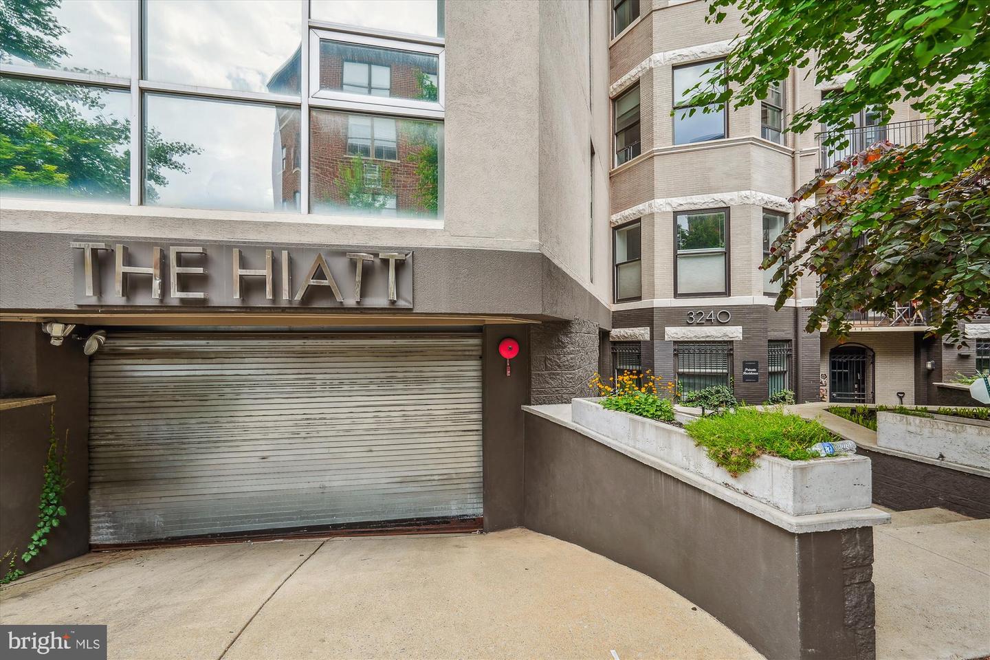 3240 HIATT PL NW #4, WASHINGTON, District Of Columbia 20010, 2 Bedrooms Bedrooms, ,2 BathroomsBathrooms,Residential,For sale,3240 HIATT PL NW #4,DCDC2240484 MLS # DCDC2240484