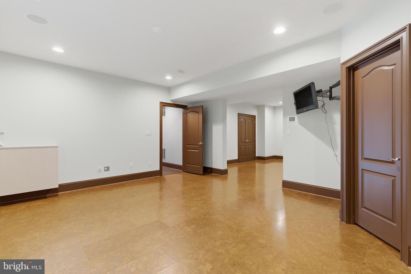 43589 EDISON CLUB CT, ASHBURN, Virginia 20147, 5 Bedrooms Bedrooms, ,5 BathroomsBathrooms,Residential,For sale,43589 EDISON CLUB CT,VALO2113610 MLS # VALO2113610