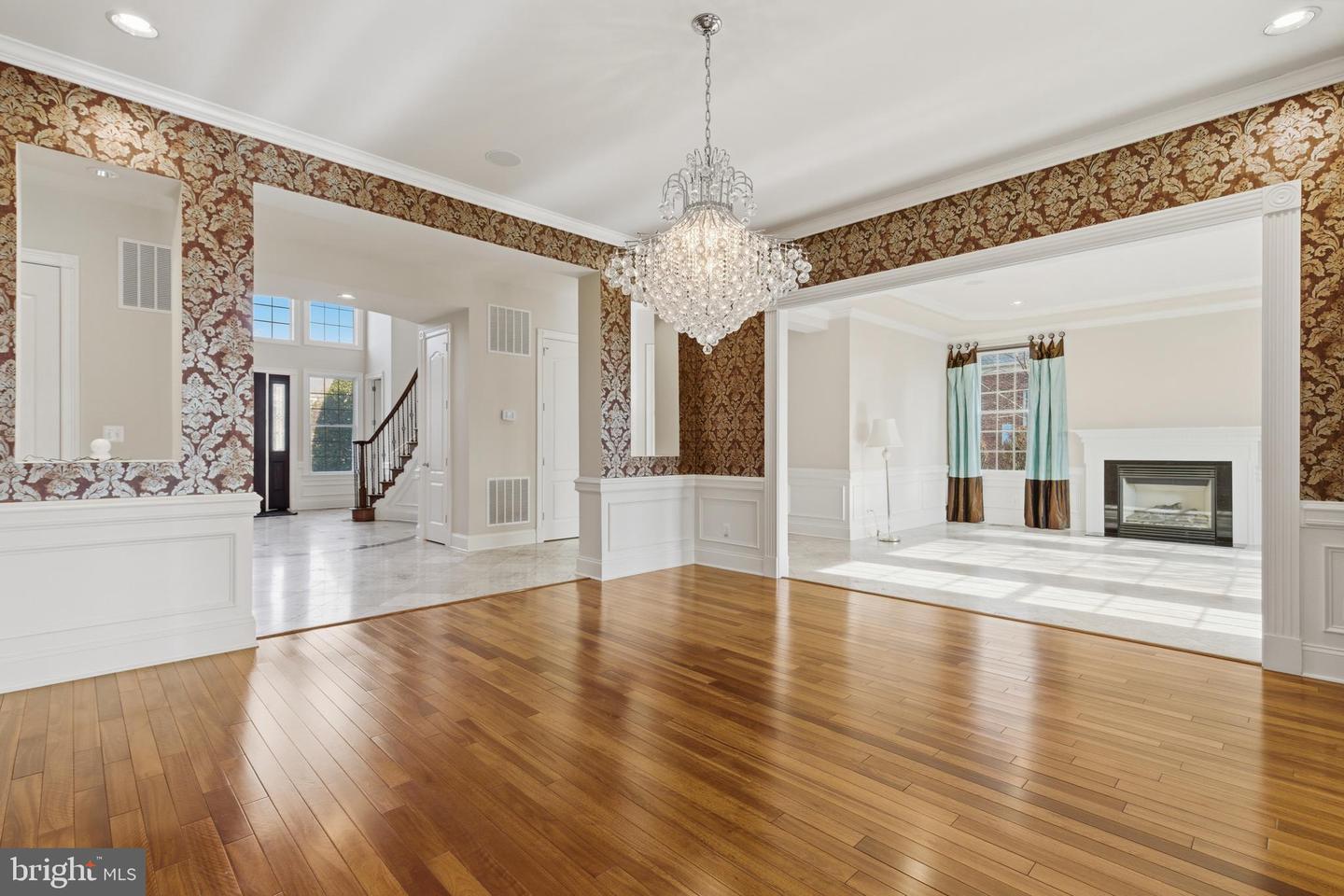 43589 EDISON CLUB CT, ASHBURN, Virginia 20147, 5 Bedrooms Bedrooms, ,5 BathroomsBathrooms,Residential,For sale,43589 EDISON CLUB CT,VALO2113610 MLS # VALO2113610