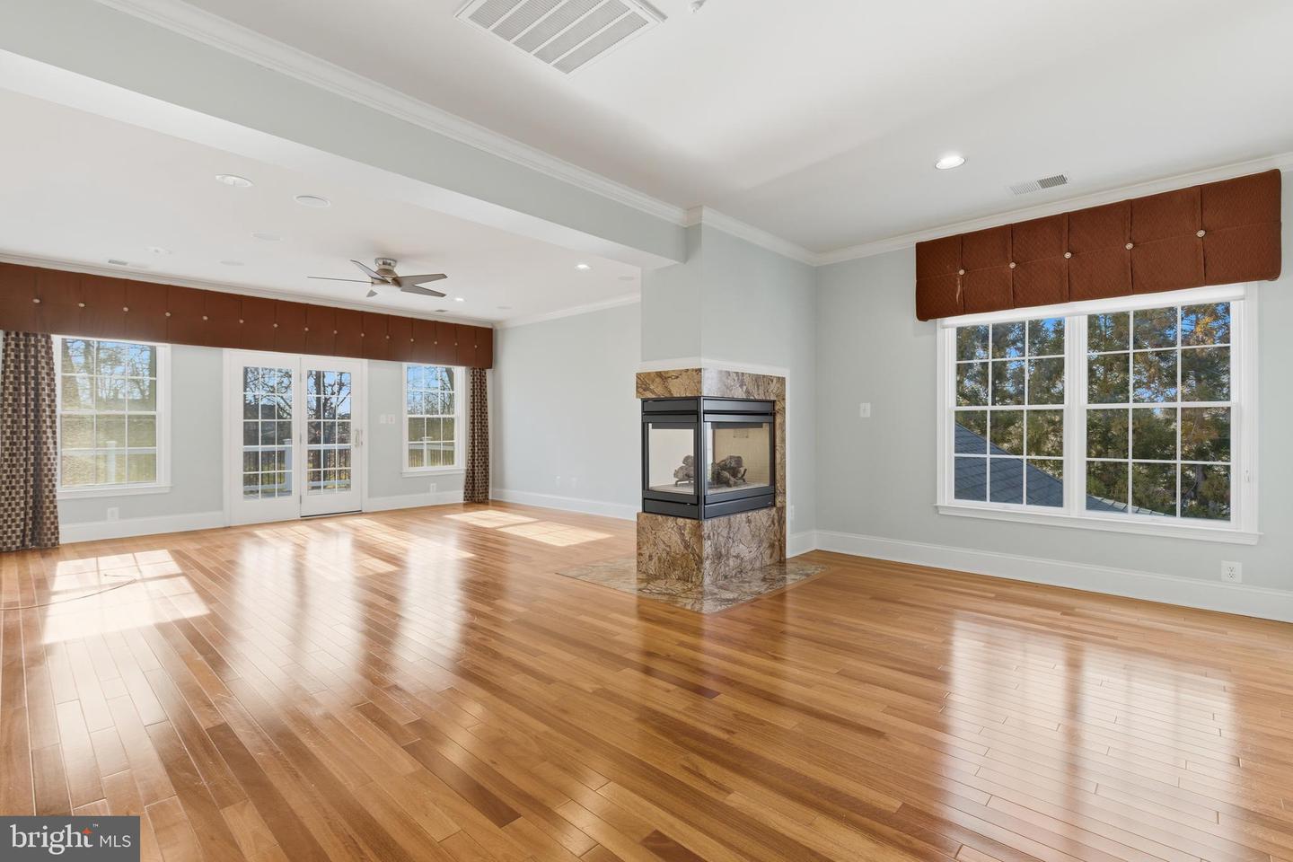 43589 EDISON CLUB CT, ASHBURN, Virginia 20147, 5 Bedrooms Bedrooms, ,5 BathroomsBathrooms,Residential,For sale,43589 EDISON CLUB CT,VALO2113610 MLS # VALO2113610