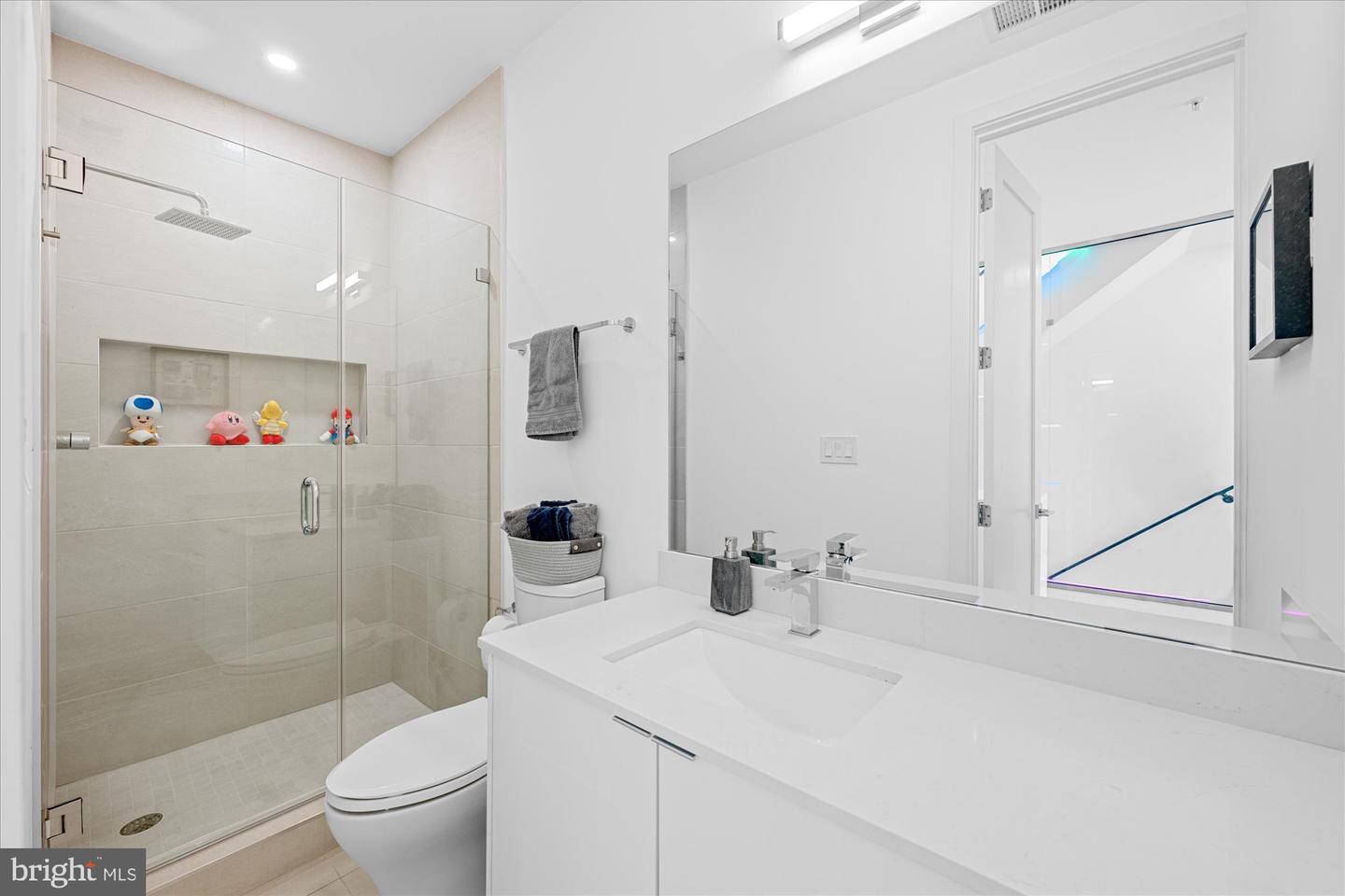 1715 N CAPITOL ST NE #7, WASHINGTON, District Of Columbia 20002, 2 Bedrooms Bedrooms, ,2 BathroomsBathrooms,Residential,For sale,1715 N CAPITOL ST NE #7,DCDC2240488 MLS # DCDC2240488