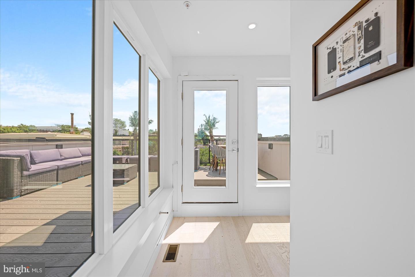 1715 N CAPITOL ST NE #7, WASHINGTON, District Of Columbia 20002, 2 Bedrooms Bedrooms, ,2 BathroomsBathrooms,Residential,For sale,1715 N CAPITOL ST NE #7,DCDC2240488 MLS # DCDC2240488