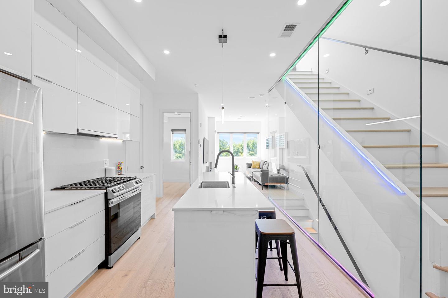 1715 N CAPITOL ST NE #7, WASHINGTON, District Of Columbia 20002, 2 Bedrooms Bedrooms, ,2 BathroomsBathrooms,Residential,For sale,1715 N CAPITOL ST NE #7,DCDC2240488 MLS # DCDC2240488