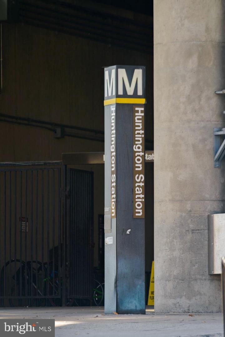 5904 MOUNT EAGLE DR #510, ALEXANDRIA, Virginia 22303, 2 Bedrooms Bedrooms, 4 Rooms Rooms,2 BathroomsBathrooms,Residential,For sale,5904 MOUNT EAGLE DR #510,VAFX2284868 MLS # VAFX2284868 5904 MOUNT EAGLE DR #510, ALEXANDRIA, Virginia 22303, 2 Bedrooms Bedrooms, 4 Rooms Rooms,2 BathroomsBathrooms,Residential,For sale,5904 MOUNT EAGLE DR #510,VAFX2284868 MLS # VAFX2284868