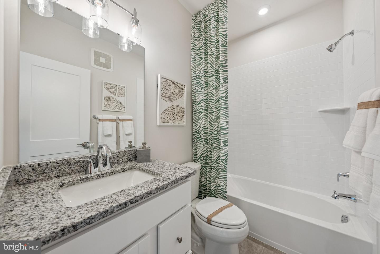 8670 LOVELACE ST, MANASSAS, Virginia 20109, 2 Bedrooms Bedrooms, ,2 BathroomsBathrooms,Residential,For sale,8670 LOVELACE ST,VAPW2110196 MLS # VAPW2110196