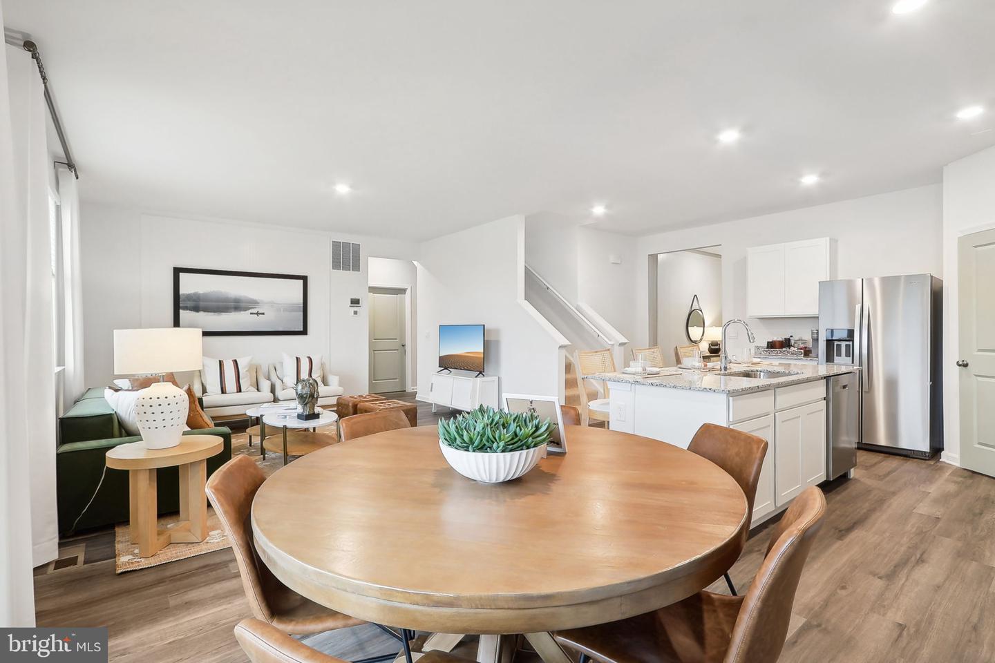 137 WOODFORD DR, STEPHENS CITY, Virginia 22655, 5 Bedrooms Bedrooms, ,4 BathroomsBathrooms,Residential,For sale,137 WOODFORD DR,VAFV2038792 MLS # VAFV2038792