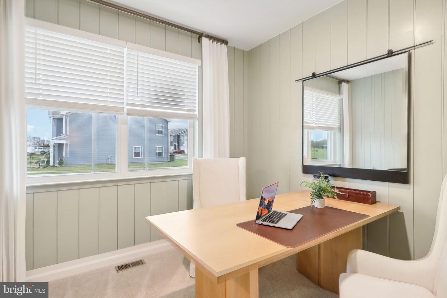 137 WOODFORD DR, STEPHENS CITY, Virginia 22655, 5 Bedrooms Bedrooms, ,4 BathroomsBathrooms,Residential,For sale,137 WOODFORD DR,VAFV2038792 MLS # VAFV2038792