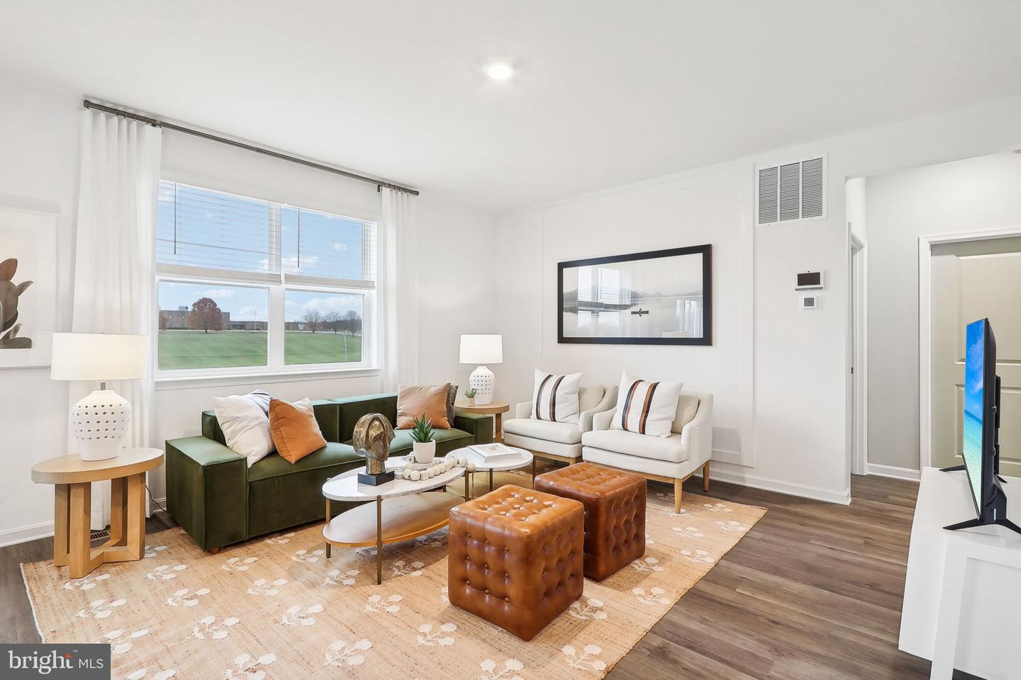 137 WOODFORD DR, STEPHENS CITY, Virginia 22655, 5 Bedrooms Bedrooms, ,4 BathroomsBathrooms,Residential,For sale,137 WOODFORD DR,VAFV2038792 MLS # VAFV2038792