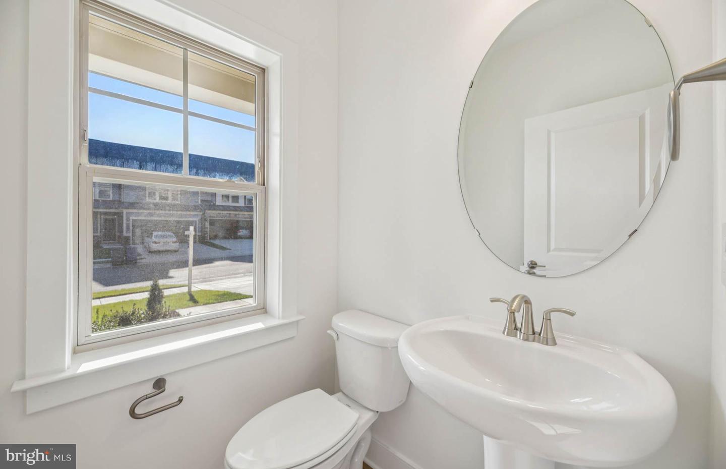 6172 AMBER LN, HAYMARKET, Virginia 20169, 3 Bedrooms Bedrooms, ,3 BathroomsBathrooms,Residential,For sale,6172 AMBER LN,VAPW2110206 MLS # VAPW2110206