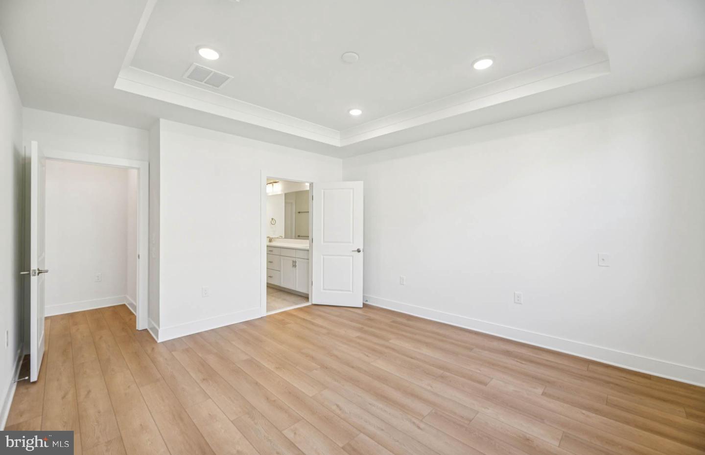 6172 AMBER LN, HAYMARKET, Virginia 20169, 3 Bedrooms Bedrooms, ,3 BathroomsBathrooms,Residential,For sale,6172 AMBER LN,VAPW2110206 MLS # VAPW2110206