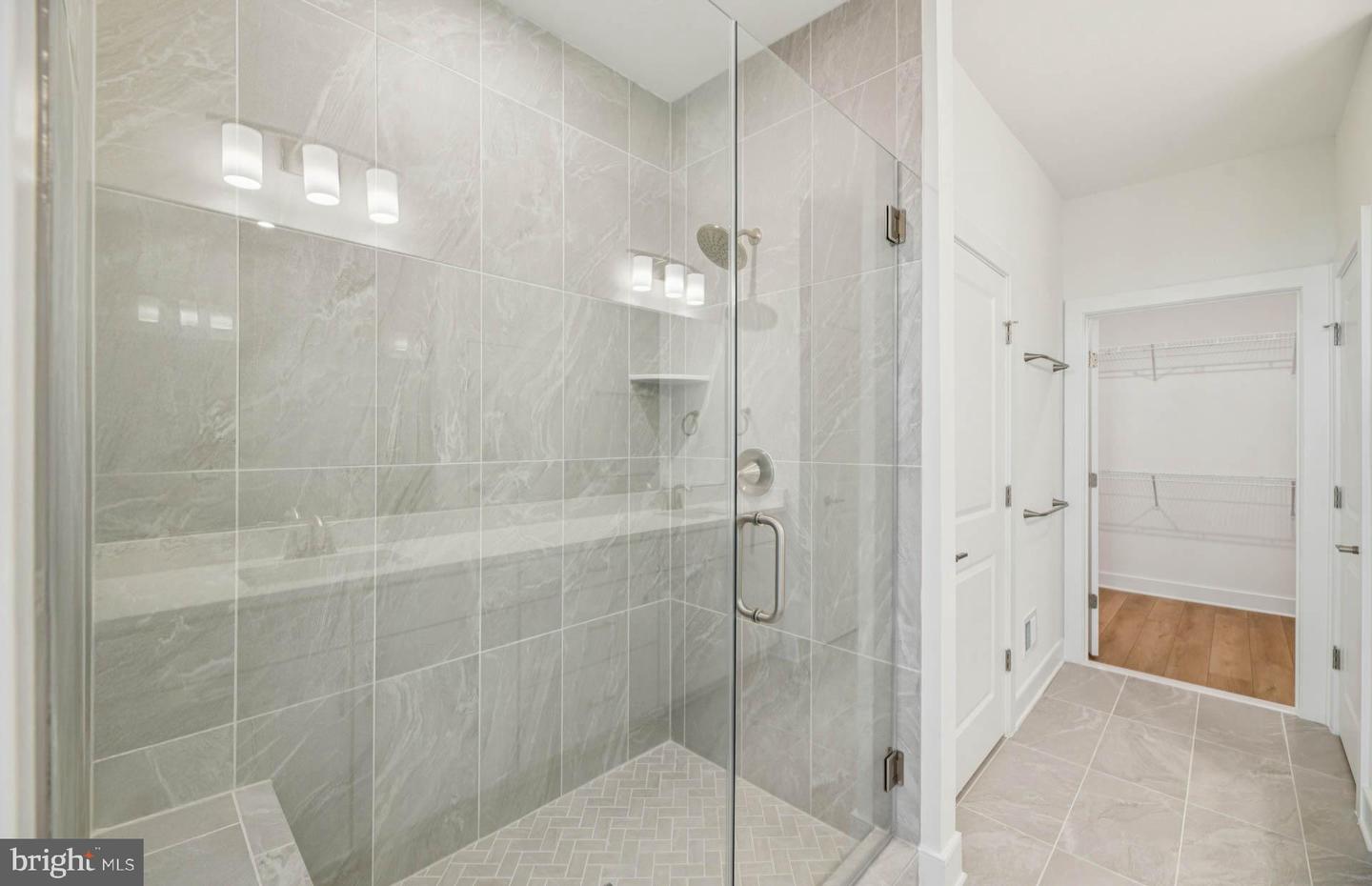 6172 AMBER LN, HAYMARKET, Virginia 20169, 3 Bedrooms Bedrooms, ,3 BathroomsBathrooms,Residential,For sale,6172 AMBER LN,VAPW2110206 MLS # VAPW2110206