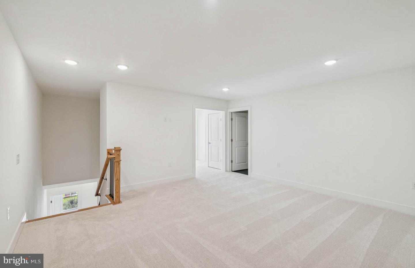 6172 AMBER LN, HAYMARKET, Virginia 20169, 3 Bedrooms Bedrooms, ,3 BathroomsBathrooms,Residential,For sale,6172 AMBER LN,VAPW2110206 MLS # VAPW2110206