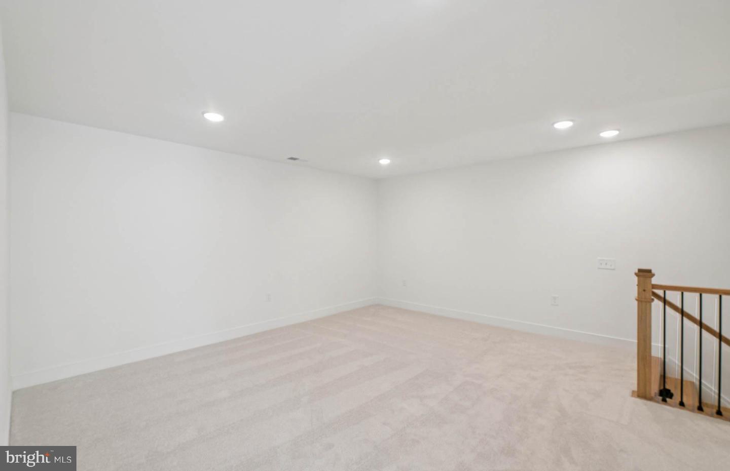 6172 AMBER LN, HAYMARKET, Virginia 20169, 3 Bedrooms Bedrooms, ,3 BathroomsBathrooms,Residential,For sale,6172 AMBER LN,VAPW2110206 MLS # VAPW2110206