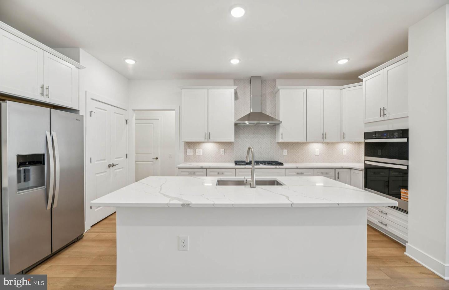 6172 AMBER LN, HAYMARKET, Virginia 20169, 3 Bedrooms Bedrooms, ,3 BathroomsBathrooms,Residential,For sale,6172 AMBER LN,VAPW2110206 MLS # VAPW2110206