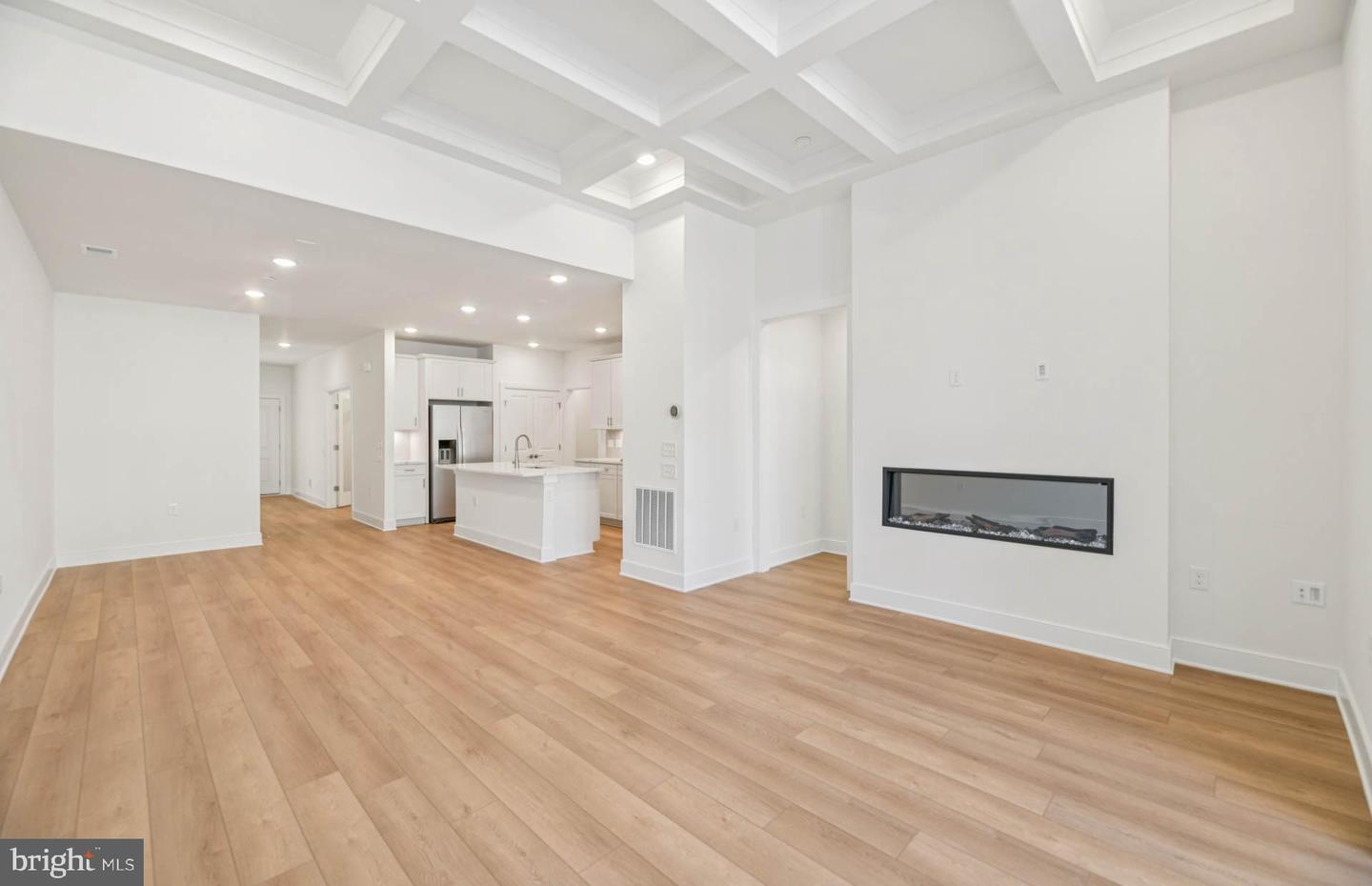 6172 AMBER LN, HAYMARKET, Virginia 20169, 3 Bedrooms Bedrooms, ,3 BathroomsBathrooms,Residential,For sale,6172 AMBER LN,VAPW2110206 MLS # VAPW2110206