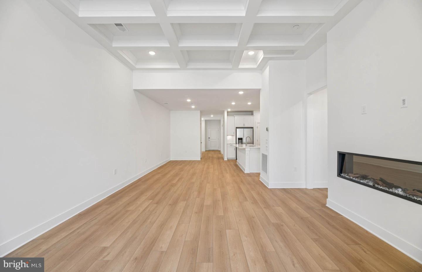 6172 AMBER LN, HAYMARKET, Virginia 20169, 3 Bedrooms Bedrooms, ,3 BathroomsBathrooms,Residential,For sale,6172 AMBER LN,VAPW2110206 MLS # VAPW2110206