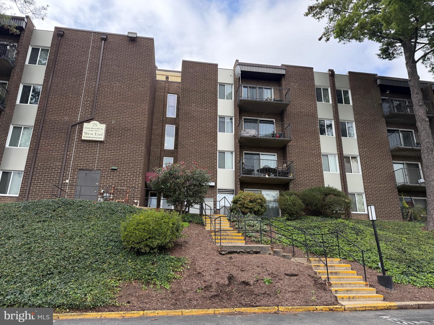 75 S REYNOLDS ST #306, ALEXANDRIA, Virginia 22304, 1 Bedroom Bedrooms, ,1 BathroomBathrooms,Residential,For sale,75 S REYNOLDS ST #306,VAAX2053000 MLS # VAAX2053000 75 S REYNOLDS ST #306, ALEXANDRIA, Virginia 22304, 1 Bedroom Bedrooms, ,1 BathroomBathrooms,Residential,For sale,75 S REYNOLDS ST #306,VAAX2053000 MLS # VAAX2053000