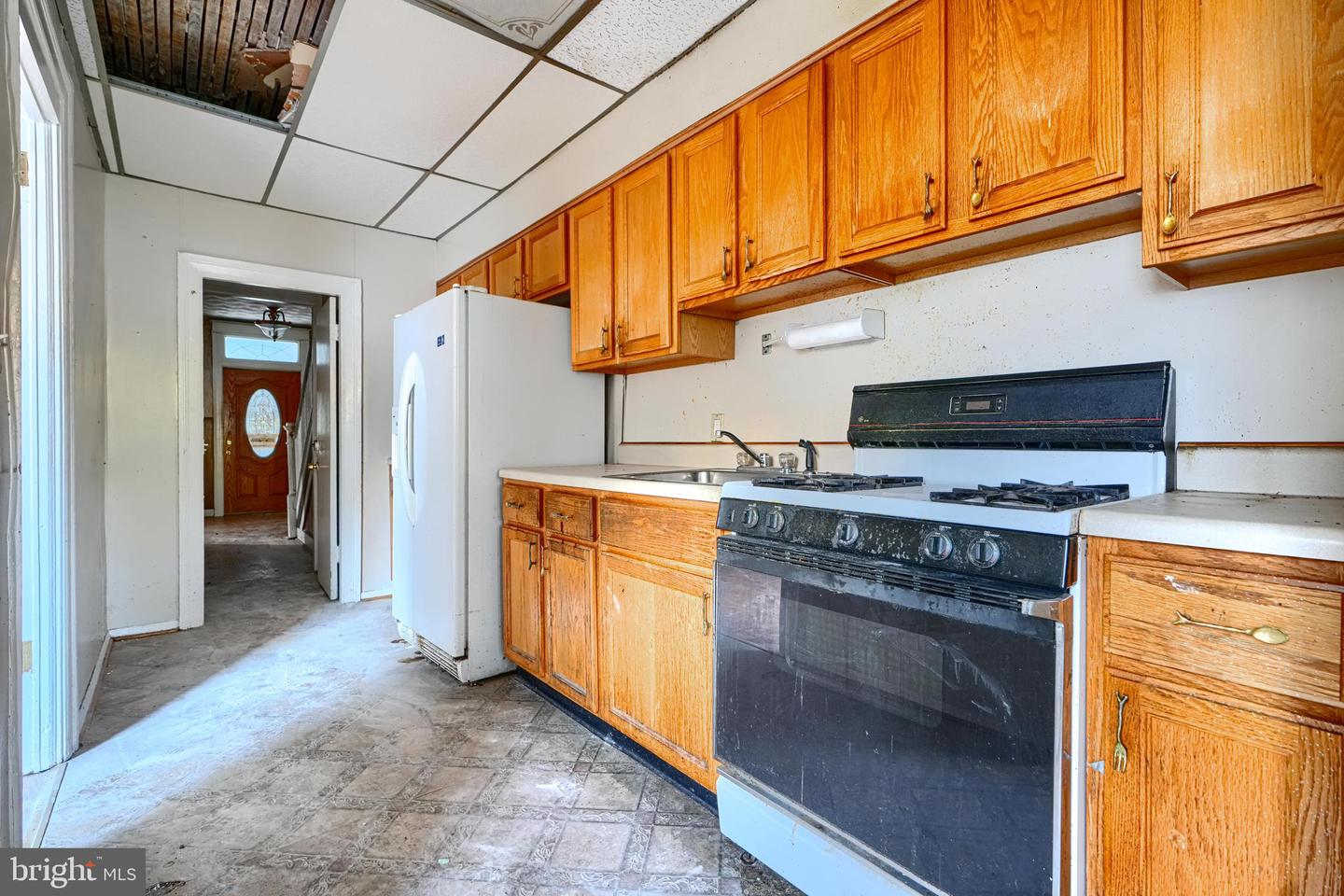 4021 ILLINOIS AVE NW, WASHINGTON, District Of Columbia 20011, 3 Bedrooms Bedrooms, ,3 BathroomsBathrooms,Residential,For sale,4021 ILLINOIS AVE NW,DCDC2240576 MLS # DCDC2240576