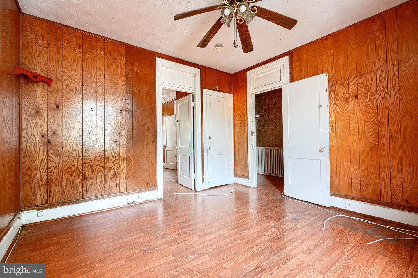 4021 ILLINOIS AVE NW, WASHINGTON, District Of Columbia 20011, 3 Bedrooms Bedrooms, ,3 BathroomsBathrooms,Residential,For sale,4021 ILLINOIS AVE NW,DCDC2240576 MLS # DCDC2240576